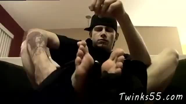 Gay bath sex Cummy Feet With Str8 Ian